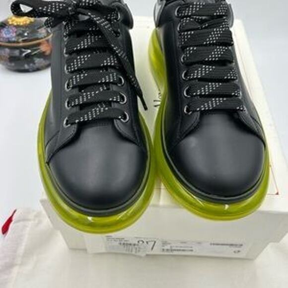 Men's Alexander, McQueen oversized leather sneakers with neon green sole size 43 - Picture 6 of 10